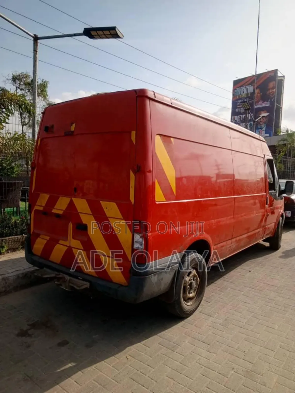 Ford Transit 2012 Red