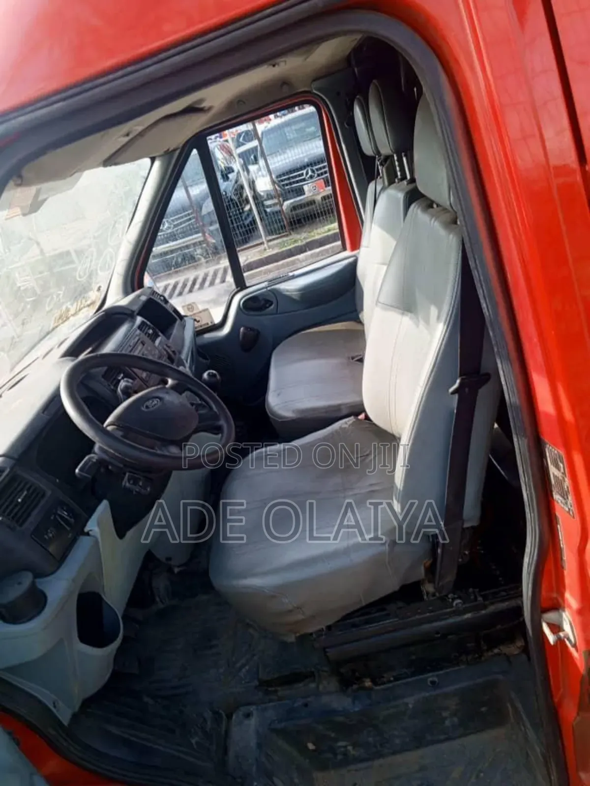 Ford Transit 2012 Red