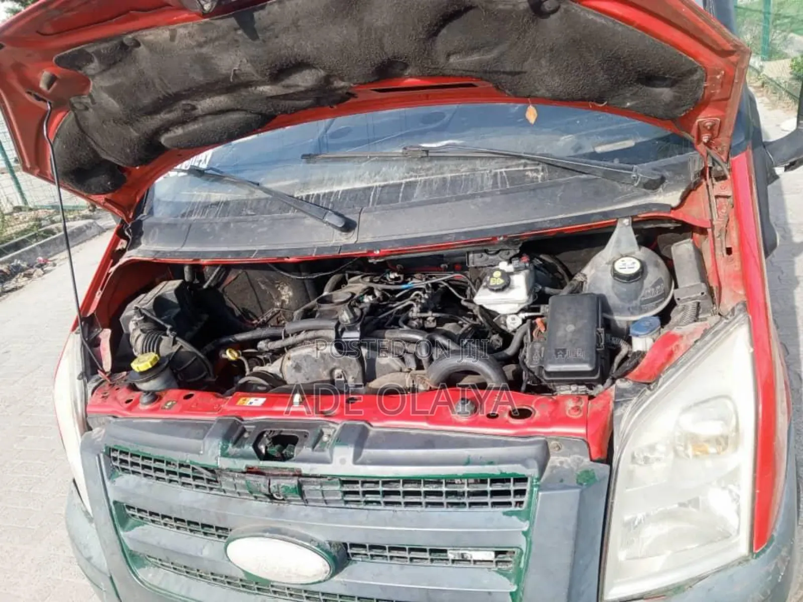 Ford Transit 2012 Red