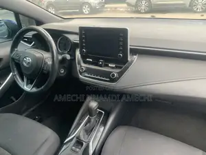 Toyota Corolla SE 2020 Blue