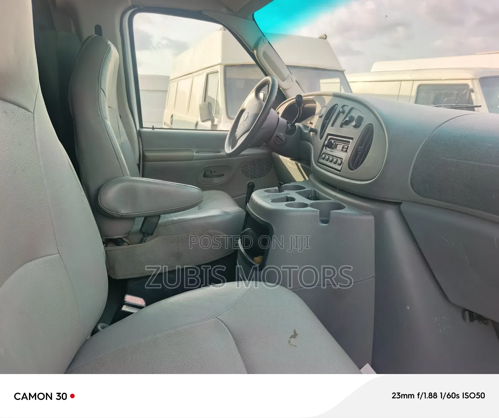 Ford E250 2005 Yellow