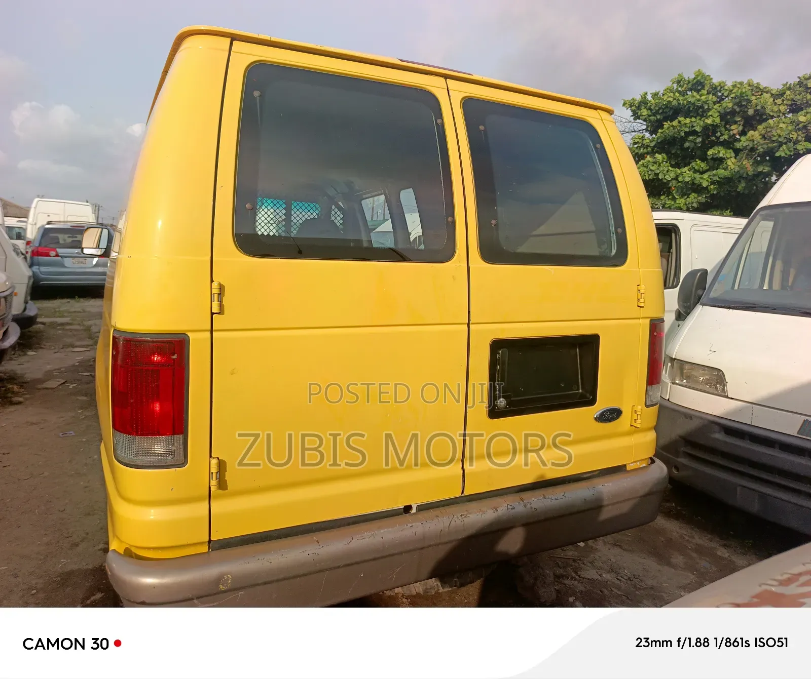 Ford E250 2005 Yellow
