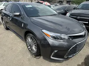 Toyota Avalon Limited FWD Sedan (3.6L 6cyl 6A) 2016 Gray