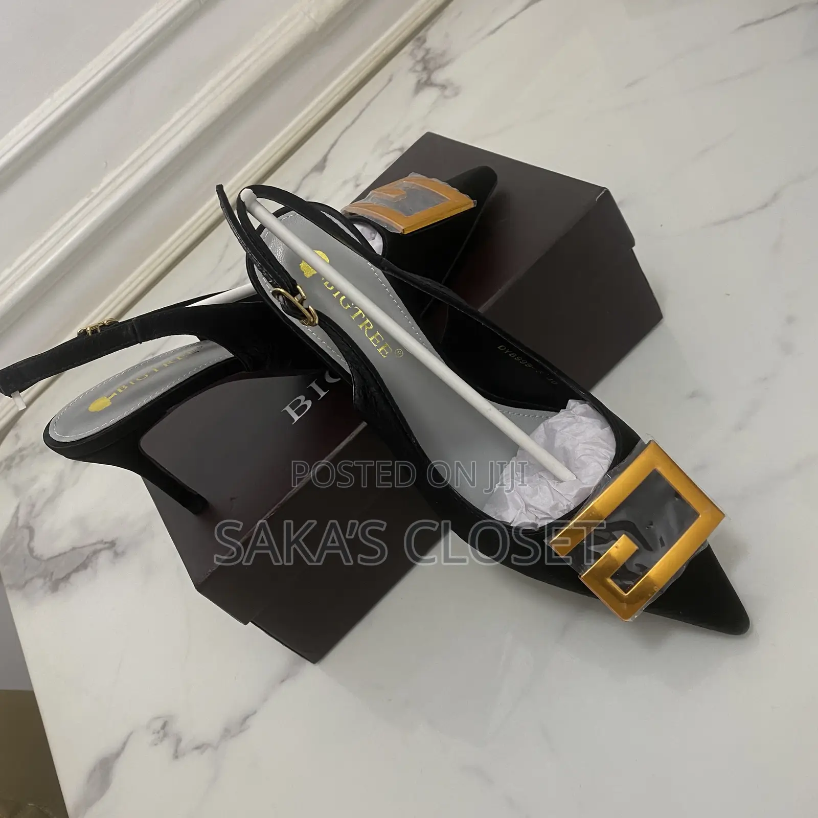 Ladies Half Heel Shoe