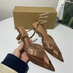 Ladies Half Shoe