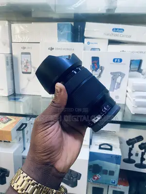 Sony Lens 28-70mm F3.5-5.6 Fe