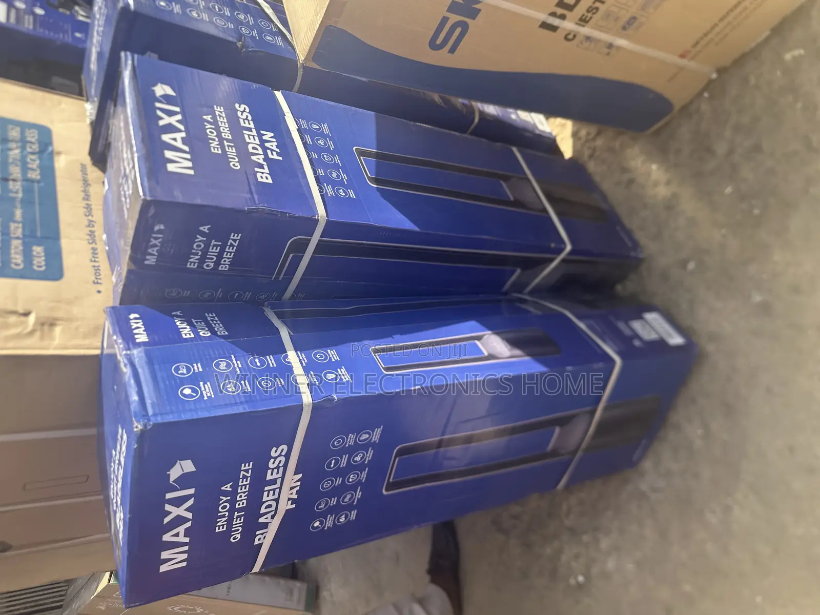 Maxi Bladeless Standing Fan