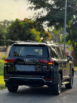 New Toyota Land Cruiser 2025 Black
