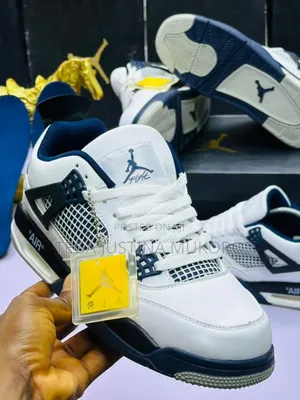 High Quality Air Jordan Retro Sneakers