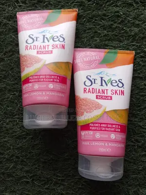 St. Ives Radiant Skin Scrub (Pink Lemon & Mandarin)