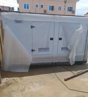 Original England Perkins Soundproof Diesel Generator 300kva