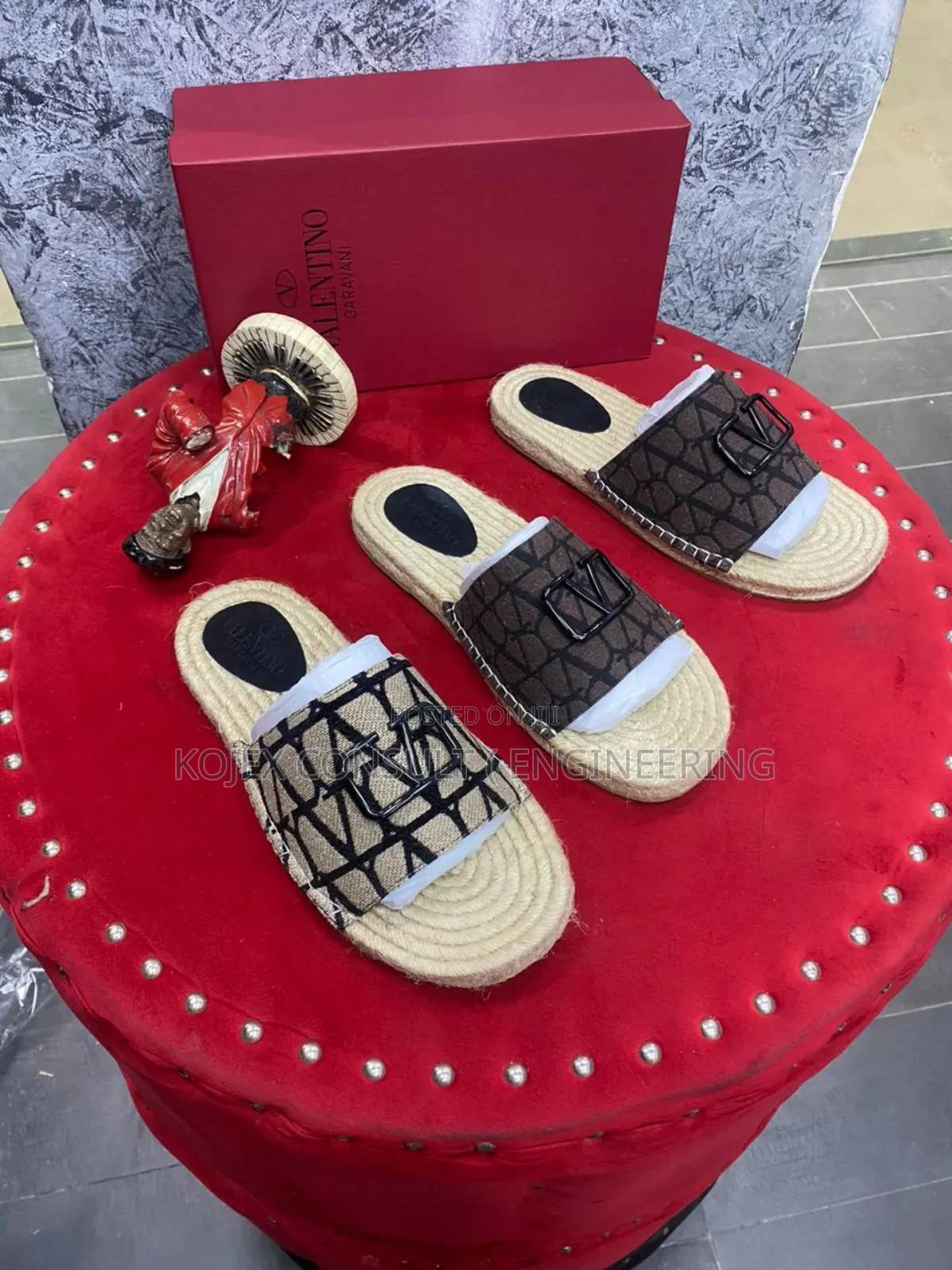 Valentino Luxury Palm