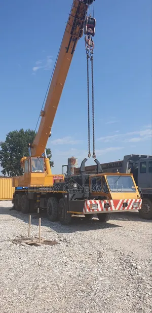 Mobile Crane