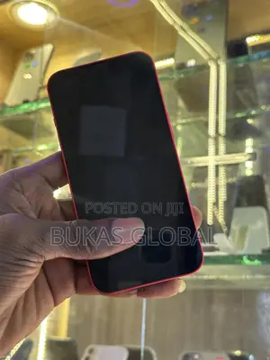 Apple iPhone 13 128 GB Red