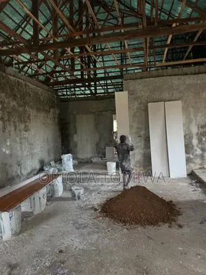 Building Contractor