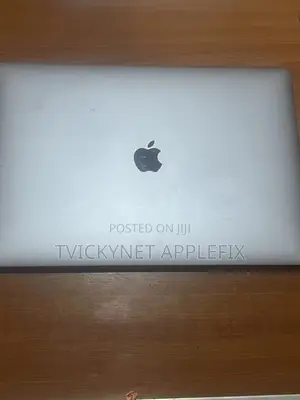 Laptop Apple MacBook Pro 2018 16GB Intel Core i7 SSD 512GB