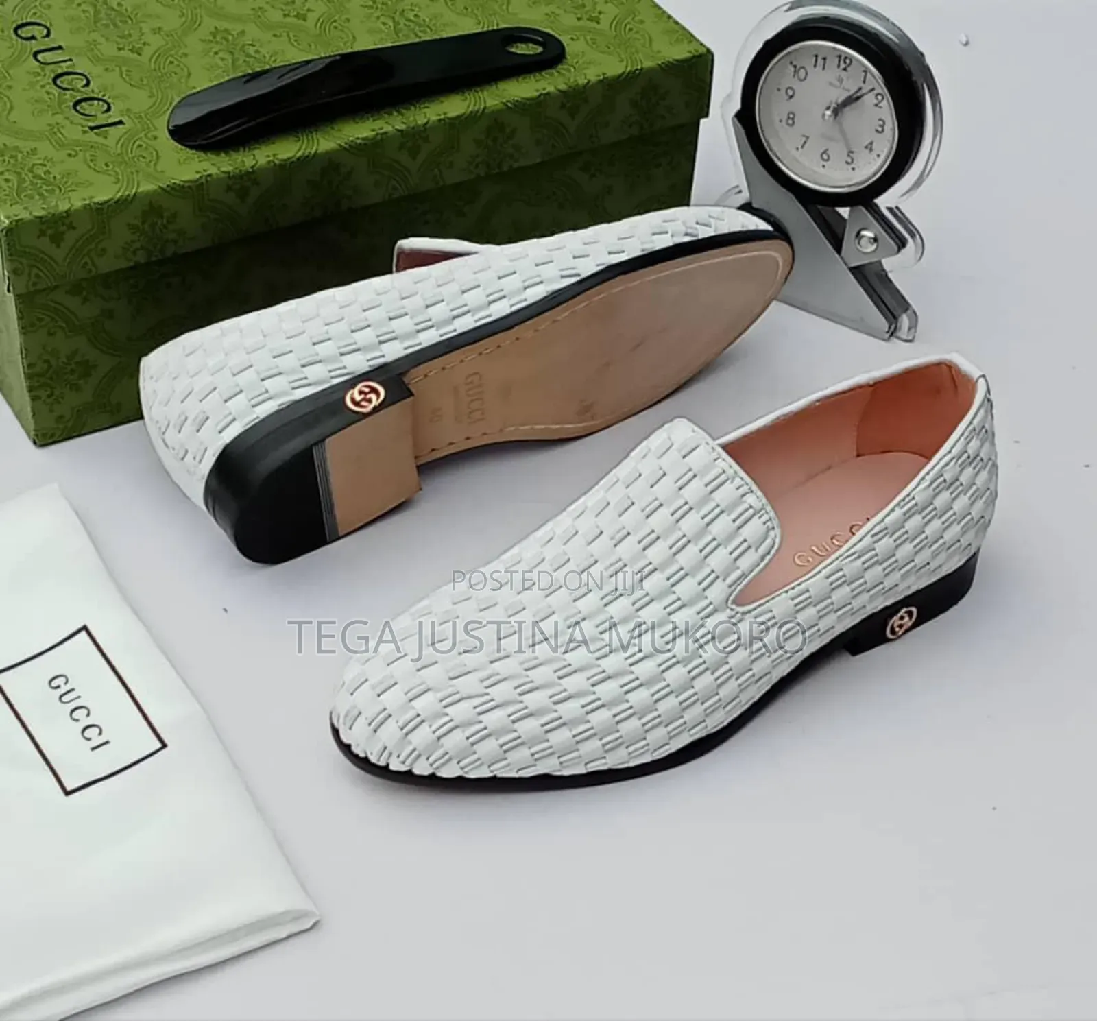 Latest Design Classic White Flat Shoes