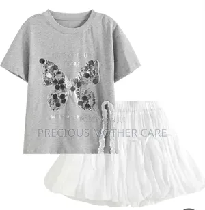 Girl Top and Plitting Skirt 2 Pics