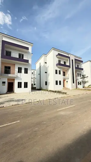5bdrm Duplex in Lokogoma for sale
