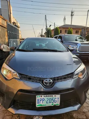 Toyota Corolla LE 4dr Sedan (1.8L 4cyl CVT) 2014 Gray