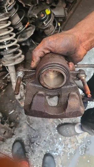 Caliper Toyota Corolla 2005