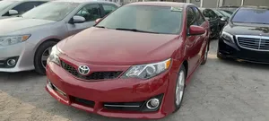 Toyota Camry SE 4dr Sedan (2.5L 4cyl 6A) 2013 Red