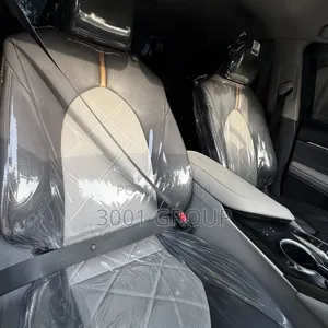 Toyota Camry XLE FWD (2.5L 4cyl 8AM) 2018 Silver