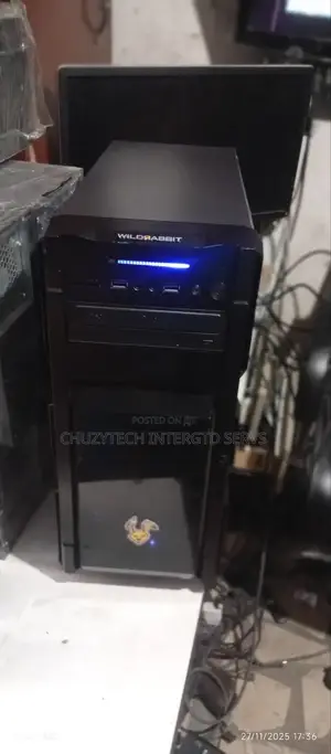 Desktop Computer Asus 16GB Intel Core I7 SSD 512GB