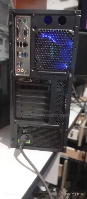 Desktop Computer Asus 16GB Intel Core I7 SSD 512GB