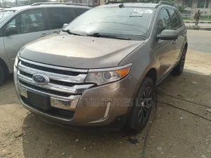 Ford Edge Limited 4dr AWD (3.5L 6cyl 6A) 2013 Gold
