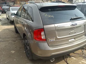 Ford Edge Limited 4dr AWD (3.5L 6cyl 6A) 2013 Gold