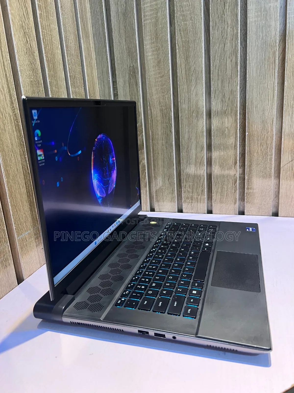 Laptop Dell Alienware M16 R1 64GB Intel Core I9 SSD 2T