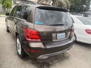 Mercedes-Benz GLK-Class Base GLK 350 4dr AWD 4MATIC (3.5L 6cyl 7A) 2015