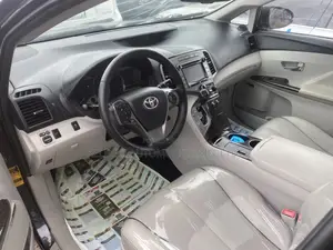 Toyota Venza XLE 4dr Wagon AWD (3.5L 6cyl 6A) 2015 Gray