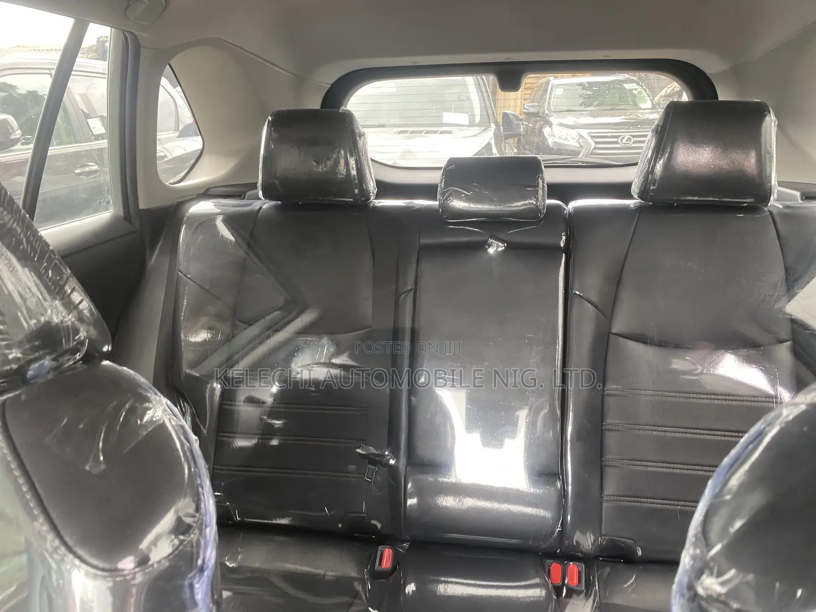 Toyota RAV4 XLE 2021 Gray