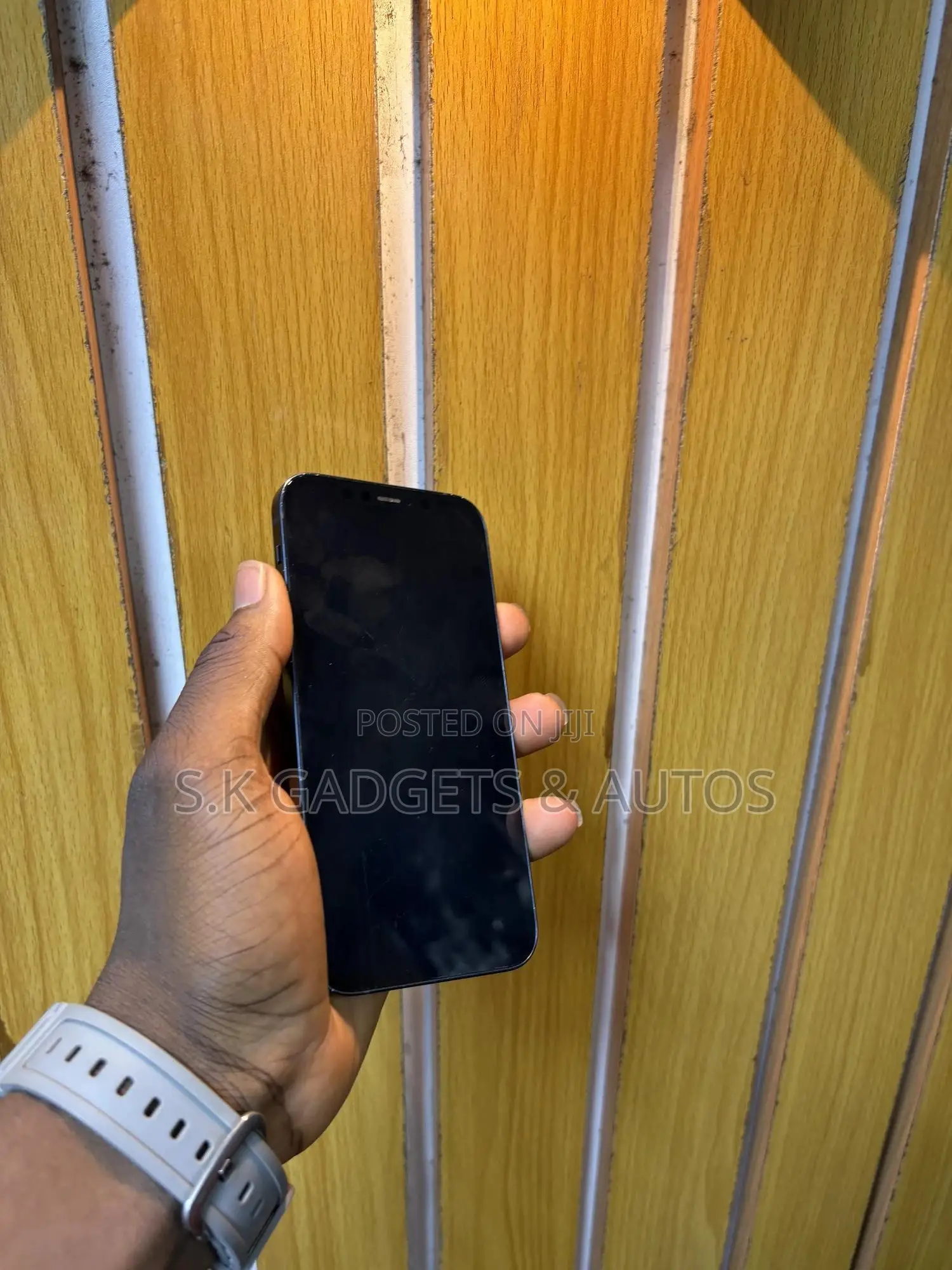 Apple iPhone 12 64 GB Black