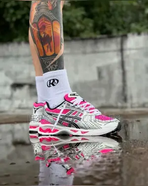 Top Quality Asics Unisex Sneakers