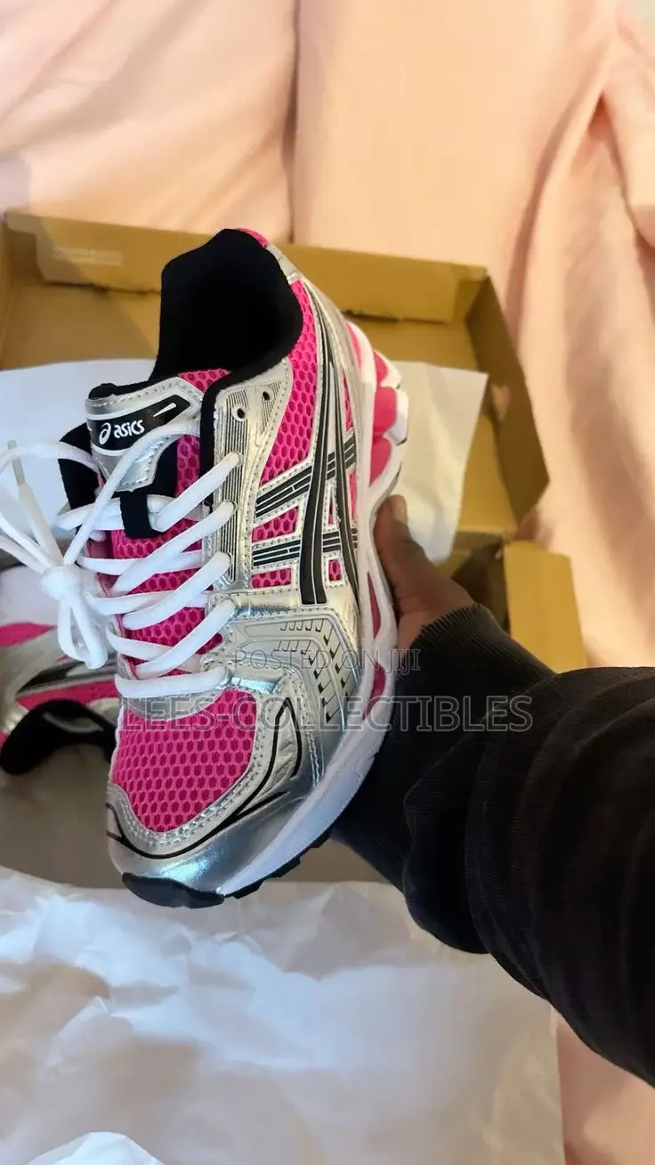 Top Quality Asics Unisex Sneakers