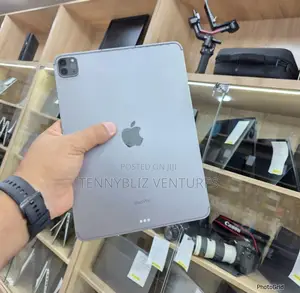 Apple iPad Pro (2022) 128 GB