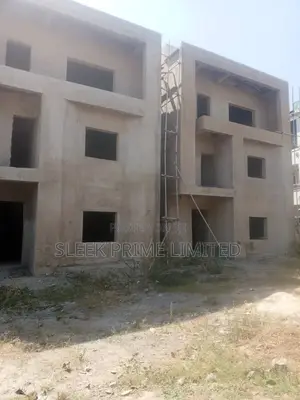 5bdrm Block of Flats in Kado for sale