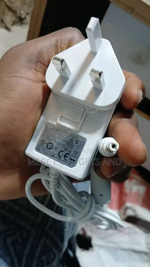 14v 2.1a /12v .1.5a Charger Follow Come