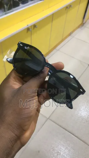 "Rayban Black Cat Eye Shades - Onyx Glamour"
