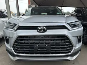 Toyota Highlander Limited AWD 2024 Silver