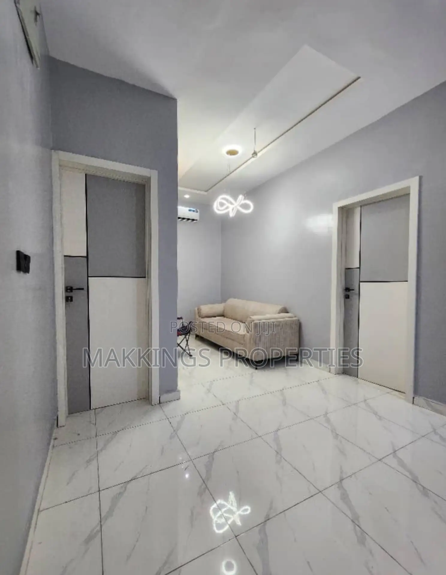 4bdrm Duplex in Chevron for rent
