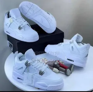 Air Jordan 4