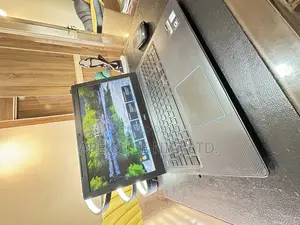 Laptop Dell G3 15 3579 16GB Intel Core i7 HDD+SSD 512GB