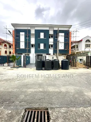 5bdrm Duplex in Secured Estate, Ogudu GRA for sale