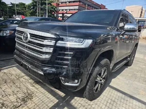 New Toyota Land Cruiser LC300 2025 Black