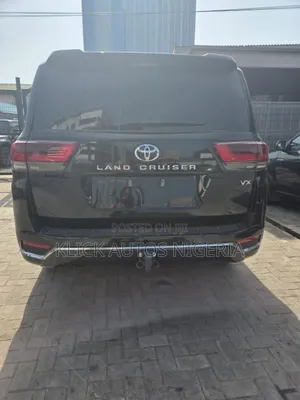 New Toyota Land Cruiser LC300 2025 Black
