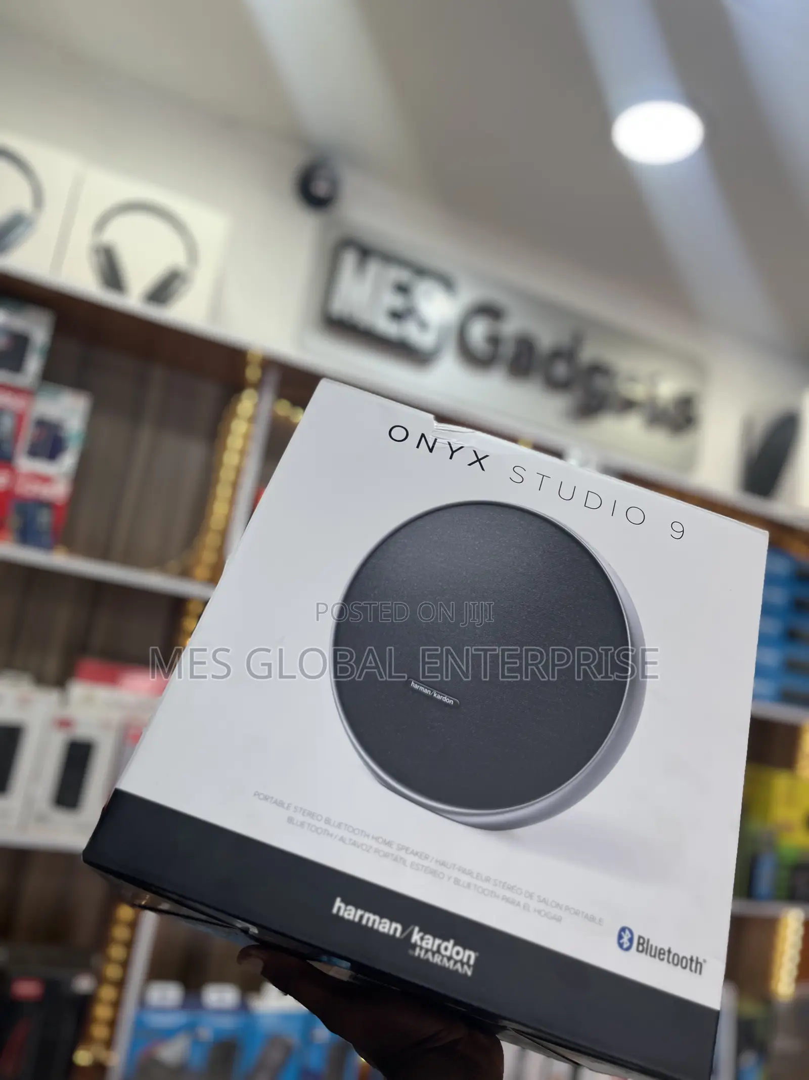 Onyx Studio 9